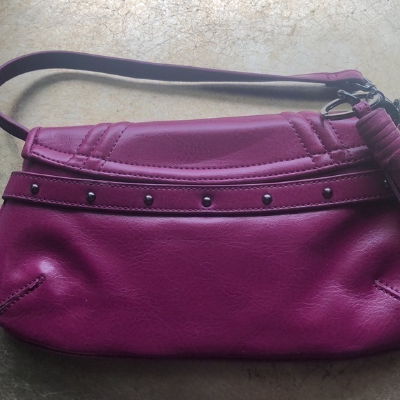 Beautiful plum colored leather purse by Botkler dark gray hardware‎ - Picture 5 of 5